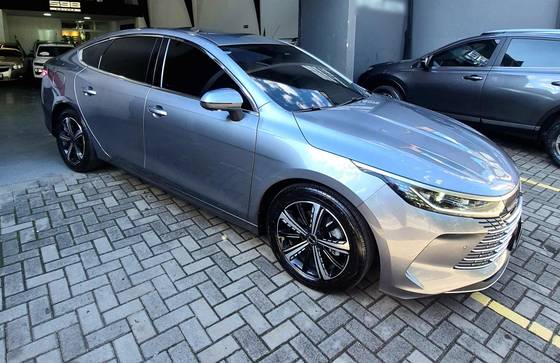 BYD KING 1.5 DM-I PHEV GL AUTOMÁTICO BYD KING 1.5 DM-I PHEV GL AUTOMÁTICO